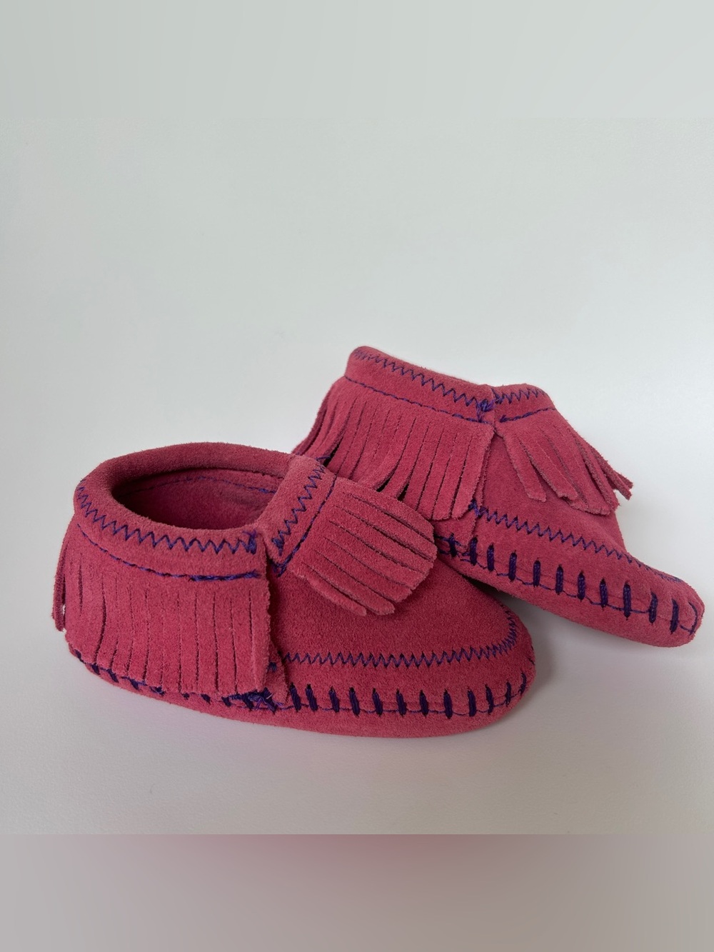 Minnetonka Baby Girl Infant Leather Moccasins Size 2 Fringe